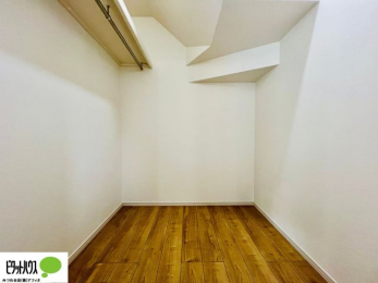 ̑ρ@rOɂ͉Ƒ݂Ȃ̈ߗނȂǎ[łWIC