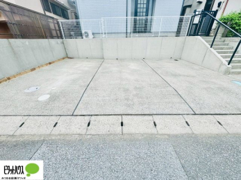 @}ȗqAƑ̎]ԃXy[XƂĂ劈