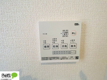 ̑@{Hʐ^F24ԊCECEEEg[t