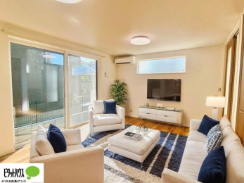 rO@傫ȑۓIȃrÓA邢CɂĂ܂ˁBۂ̎ʐ^CGŉƋzuC[WłAۂƂ͑قȂ܂B