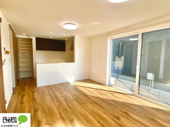 rO@lC̑ΖʃLb`ŉƑ݂ȂꏏB