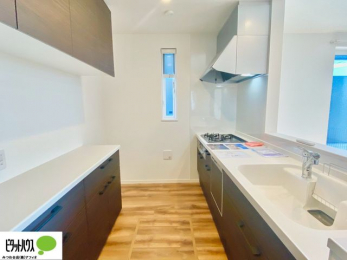 Lb`@Lb`ɂ͒݌˒IƃJE^[[tŒ̐⏬ql̂`ł܂B