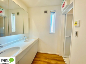 ʑEʏ@ĝOʋB24ԊC̊CƑ萴̂ʎłB