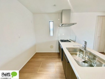 Lb`@VzȂł͂̃sJsJ̃Lb`͖̂yĂ܂ˁB