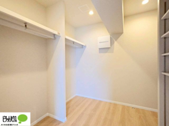 [@傫ȃEH[NCN[[bgɂ́AGߕ̈ߗނȂǂ܂Ƃ߂Ď[łALg܂