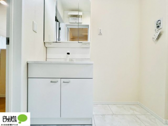 ʑEʏ@g₷VvȐʉϑB̎xx͂n܂܂B