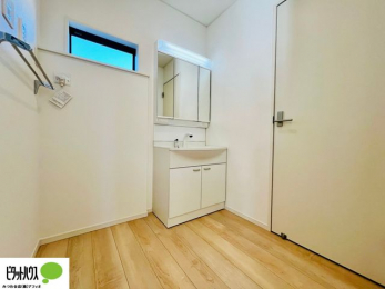 ʑEʏ@{Hʐ^FʎɏAJr\hɂB傫ȋŌ₷ʉϑł