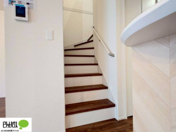 ̑@肷tKiBȂqlNz̕Sɏ艺ł܂B