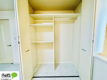 [@傫Ȏ[͂mׂG݂Ղ肵܂܂B