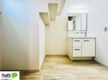 ʑEʏ@{Hʐ^@g₷VvȐʉϑB̎xx͂n܂܂B