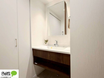 ʑEʏ@g₷VvȐʉϑB̎xx͂n܂܂B