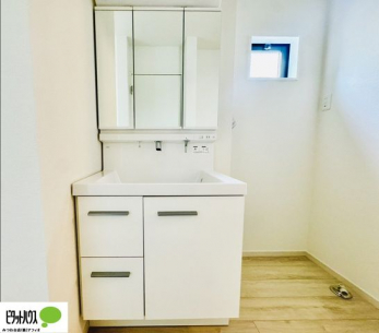 ʑEʏ@{Hʐ^Fg₷VvȐʉϑB̎xx͂n܂܂B