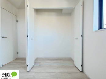 [@ꂼ̂Ɏ[Xy[X̂ŃvCx[gȉוg߂ɒuƂł܂B