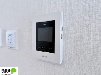 ̑@{Hʐ^FԂSTVj^[tC^[z