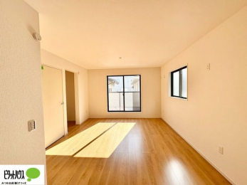 �Q���@�o���R�j�[�ւƑ������邢�����B