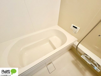 �����@�����̔�������Ă���闁���͍L�X�������B�x���͂��q�l�ƈꏏ�ɗV�тȂ������܂��ˁB