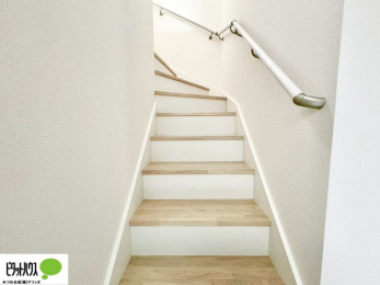 ̑@肷tKiBȂqlNz̕Sɏ艺ł܂B