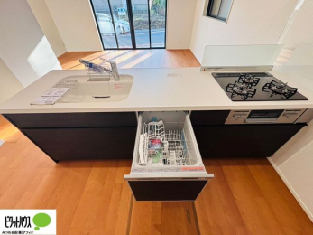 Lb`@{Hʐ^@lC̃JE^[Lb`́ArOɂ邲Ƒ̗lqf܂