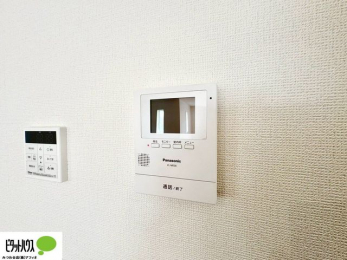 ̑@{Hʐ^@ԂSTVj^[tC^[z