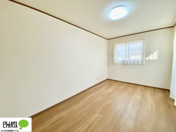 ̑ρ@VvȂ́Aꂼ̗z̃C[Wɂ₷łˁI