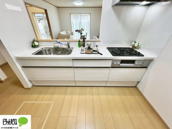 Lb`@VzȂł͂̃sJsJ̃Lb`͖̂yĂ܂ˁB