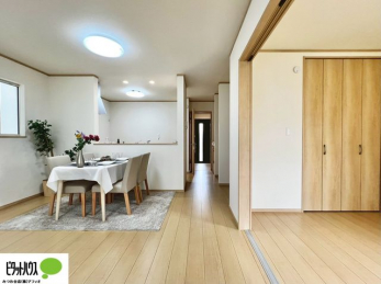 q@1KrOɂ͗mBhAJāAɍLԂɂ邱Ƃ\łB