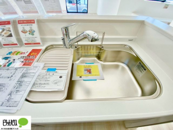 ̑@LVNő傫ȂtCpNN􂦂܂B