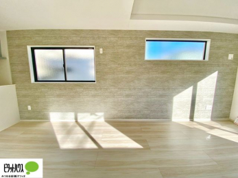 rO@rO͉ƑōLXƉ߂19.4BLb`烊rOʂāAq̗lq΂B