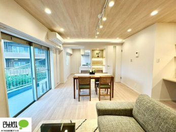 rO@傫ȑۓIȃrÓA邢CɂĂ܂ˁB