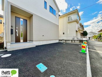 @}ȗqAƑ̎]ԃXy[XƂĂ劈B