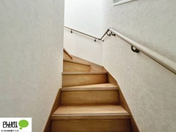 ̑@肷tKiBȂqlNz̕Sɏ艺ł܂B