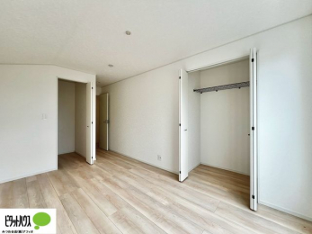 [@傫ȃEH[NCN[[bgɂ́AGߕ̈ߗނȂǂ܂Ƃ߂Ď[łALg܂