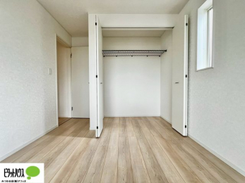 [@傫Ȏ[͂mׂG݂Ղ肵܂܂B