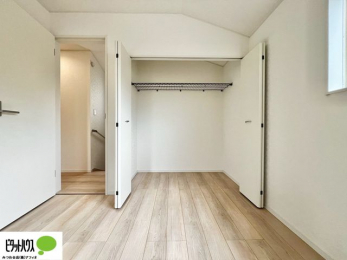 [@ꂼ̂Ɏ[Xy[X̂ŃvCx[gȉוg߂ɒuƂł܂B