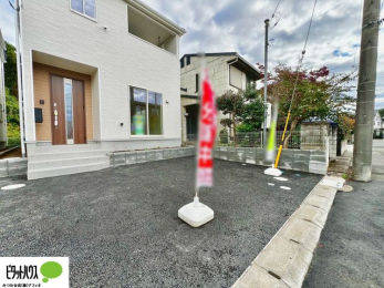 @}ȗqAƑ̎]ԃXy[XƂĂ劈B