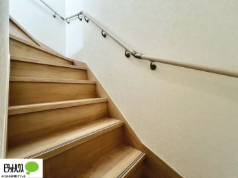 ̑@肷tKiBȂqlNz̕Sɏ艺ł܂B