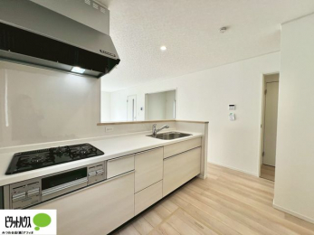 Lb`@VzȂł͂̃sJsJ̃Lb`͖̂yĂ܂ˁB