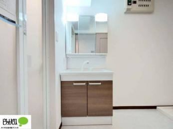 ʑEʏ@Oʋ̗AVNȂǑ[ALXƂʉϑłB