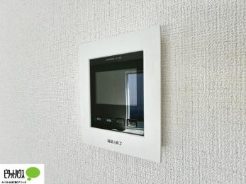 ̑@{Hʐ^@ԂSTVj^[tC^[z