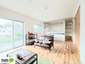 rO@傫ȑ̂郊rO͖邭AʂǂAƑ݂Ȃ̏΂n܂