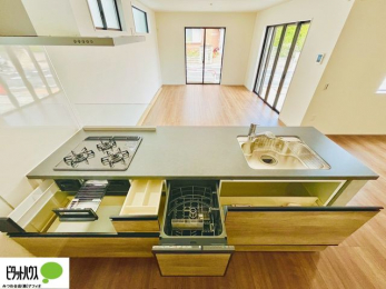 Lb`@{Hʐ^@lC̃JE^[Lb`́ArOɂ邲Ƒ̗lqf܂