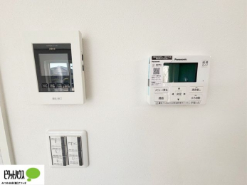 ̑@{Hʐ^FԂSTVj^[tC^[z