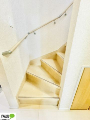 ̑@肷tKiBȂqlNz̕Sɏ艺ł܂B