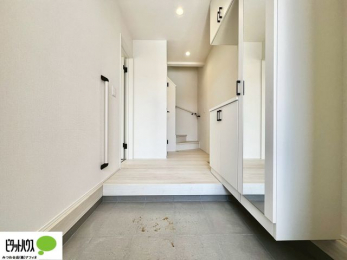 ց@V[Y{bNXɂ́AgȂ݃`FbNłSg~[tI