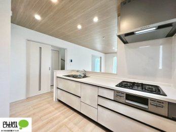 Lb`@lC̃JE^[Lb`́ArOɂ邲Ƒ̗lqf܂B