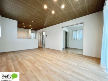 rO@LXkcjȊ傫ȃ\t@uĂfӏ܂ǂłˁB