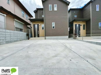 @}ȗqAƑ̎]ԃXy[XƂĂ劈