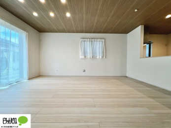 ̑@RƉƑ̊炪킹lC̃rOCKiB