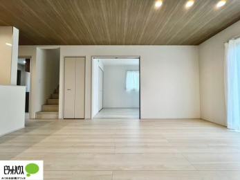 ̑@Ƒ݂Ȃ肭낰LXƂPTȏ̃rOł