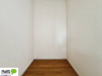 [@EH[NCN[[bg͂m[̂͂AsobNȂǂ̑傫ȉו[Ă̂ɂ֗łB